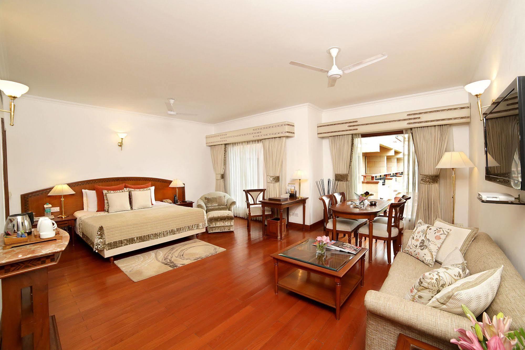 Jaypee Palace Hotel Agra  Esterno foto